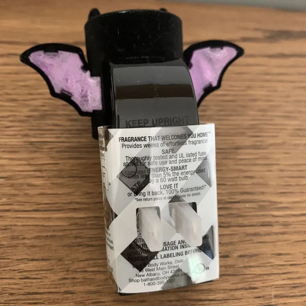 Bath and Body‎ Works 2021 Halloween Glittery Bat Wallflowers Fragrance Plug New
